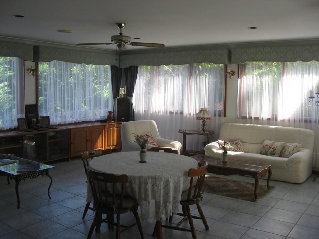 Chalet Swisse Spa Malua Bay Exterior photo