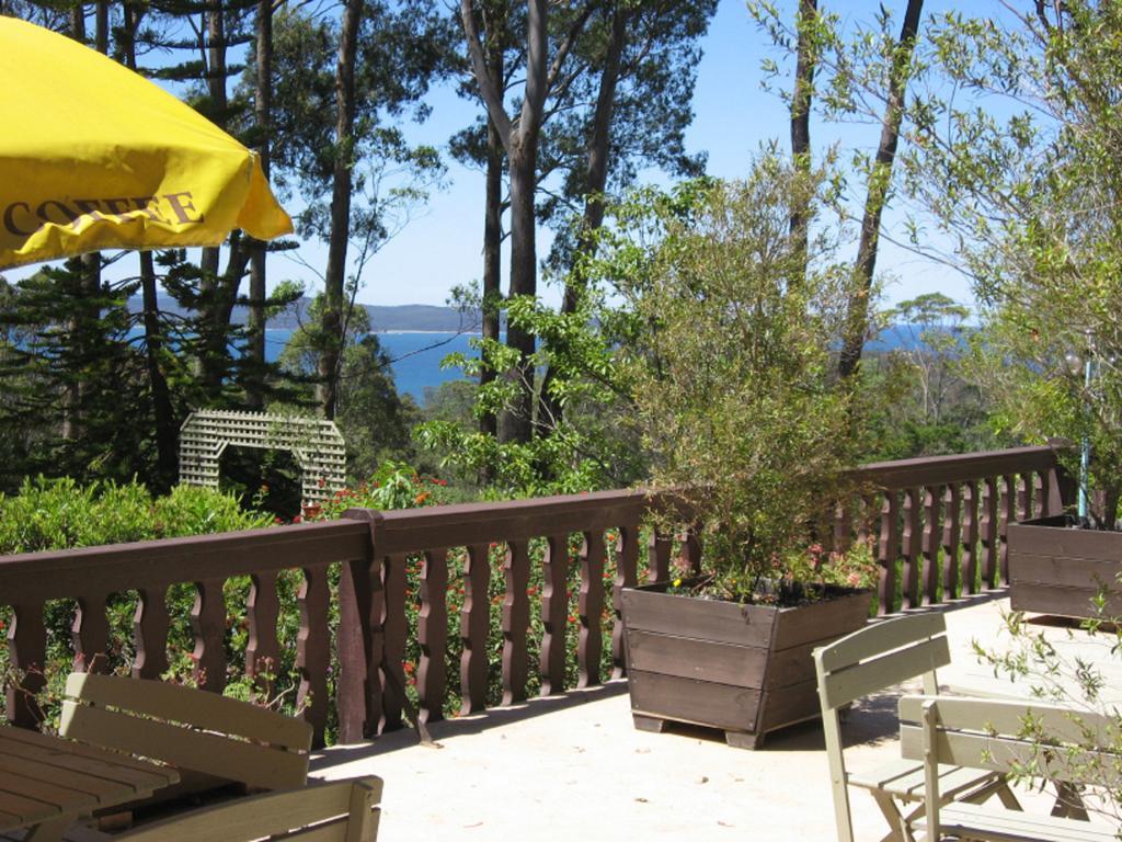Chalet Swisse Spa Malua Bay Exterior photo
